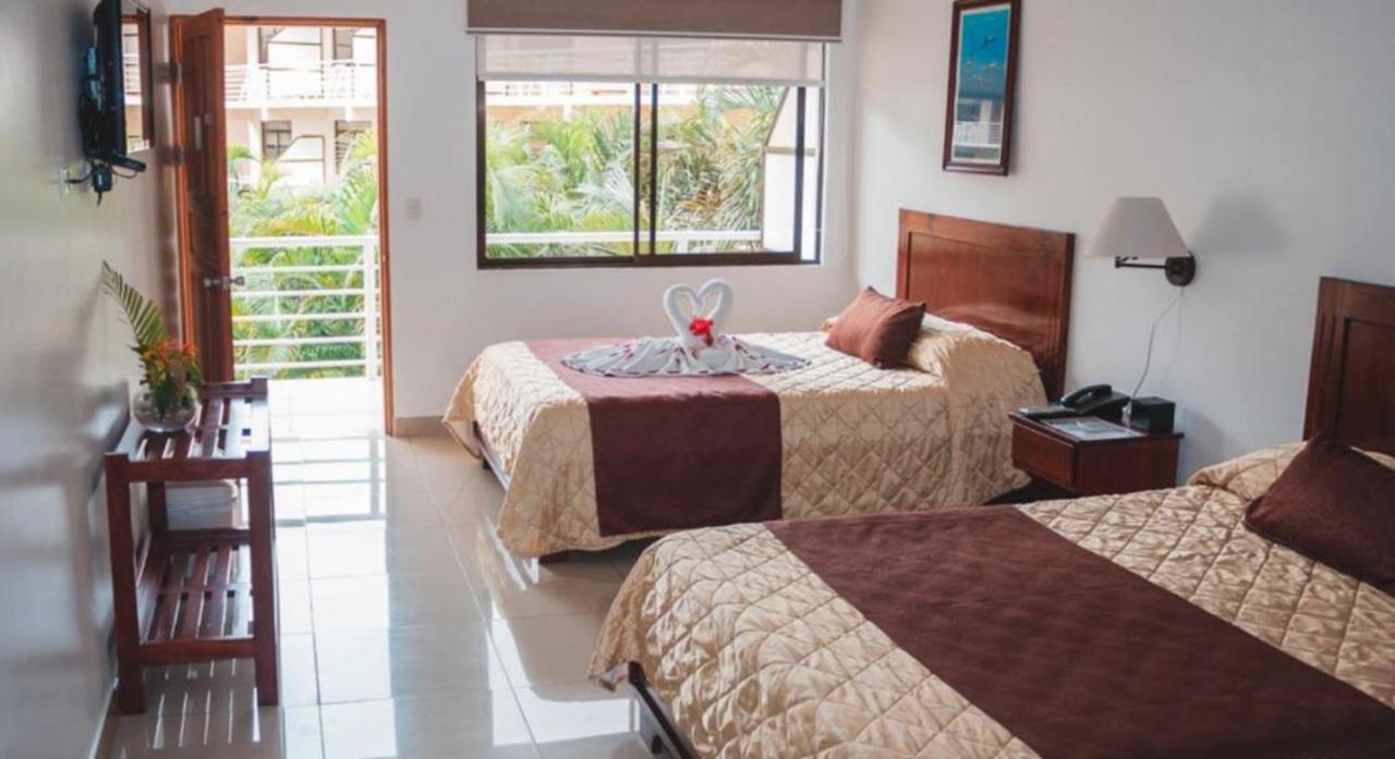 Hotel Arenas En Punta Leona Playa Agujas Luaran gambar